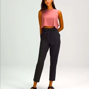 Lululemon “On the Fly” stretch pant 7/8